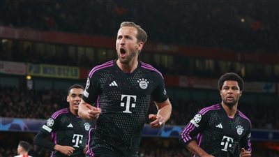 بايرن ميونخ يتقدم على آرسنال بهدفين لهدف في الشوط الأول 