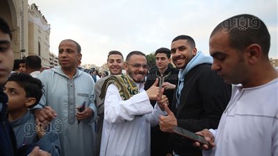 أجواء البهجة والتقاط السيلفي، احتفالات أهالي البحيرة بعد أداء صلاة عيد الفطر (بث مباشر)