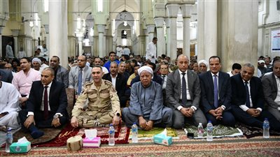 10 صور ترصد احتفال القناوية بعيد الفطر المبارك بمسجد القنائي