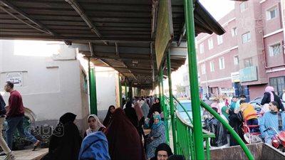 عادة متوارثة، أهالى الباجور يزورون المقابر بعد صلاة العيد (بث مباشر)