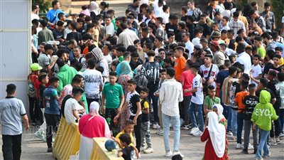 إقبال كثيف على حديقة الأزهر أول أيام عيد الفطر (صور)