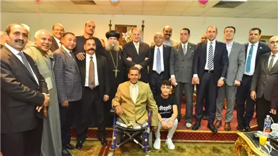 محافظ أسيوط يستقبل المهنئين بعيد الفطر المبارك بالديوان العام (صور) 