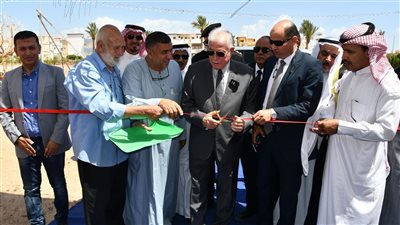 محافظ جنوب سيناء يفتتح معرضي 