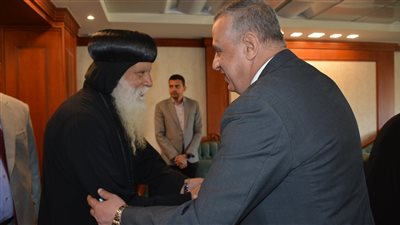 طارق الفقي يستقبل المهنئين بعيدي الفطر المبارك وسوهاج القومي 