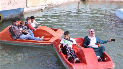 الطفطف والبدالات المائية، أبرز وسائل الترفيه بالحديقة الدولية في أول أيام العيد 