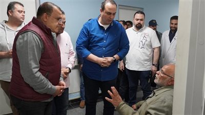 رئيس الرعاية الصحية في جولة تفقدية مسائية للاطمئنان على انتظام العمل بمستشفيات القناة