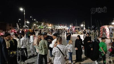 مواطنو الأقصر يواصلون الاحتفال بأول أيام عيد الفطر بكورنيش النيل (بث مباشر)