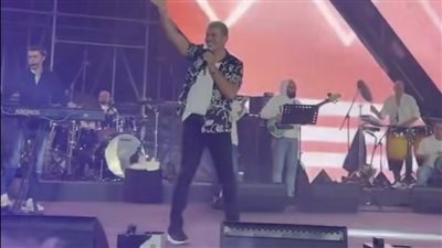 عمرو دياب يحتفل بالعيد في الجونة ويقدم أقوى حفلاته (صور)