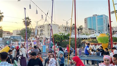 إقبال على الحدائق العامة والملاهي بالمنصورة ثاني أيام عيد الفطر المبارك (صور) 