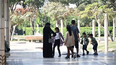 إقبال متوسط على حديقة الأزهر في ثالث أيام عيد الفطر (صو) 