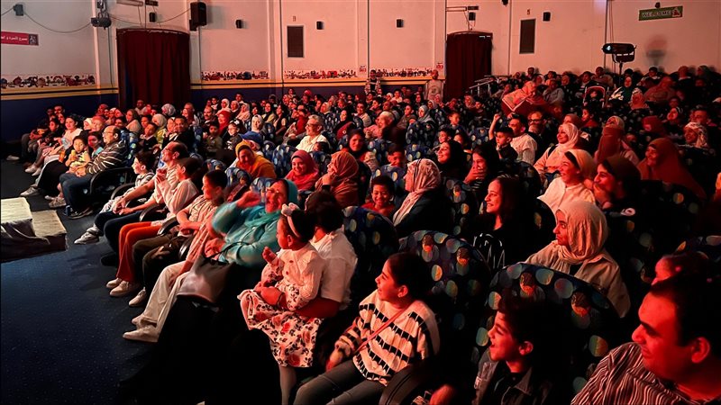 جمهور عروض بيت المسرح،