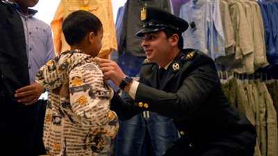 الداخلية تحتفل مع الأيتام ونزلاء دور رعاية المسنين بعيد الفطر (صور) 