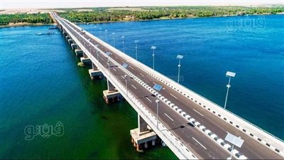 محافظ أسوان يقدم تعازيه لأسر شابين تعرضوا للغرق في مياه النيل بكوم أمبو 