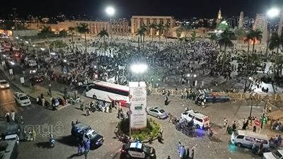 آلاف المصريين يودعون عيد الفطر في ساحة أبو الحجاج ومعبد الأقصر (فيديو)