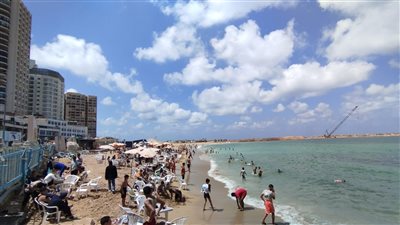 مصايف الإسكندرية إشغالات الشواطئ في ثالث أيام العيد 50% إلي 75%