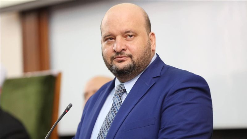 الدكتور إبراهيم نجم،