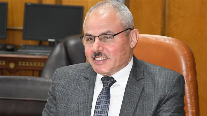 الدكتور ناصر مندور