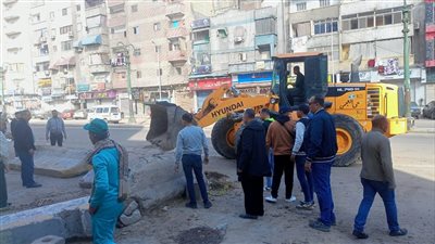 حملة لإزالة إشغالات سوق الهانوفيل بطريق الإسكندرية مطروح