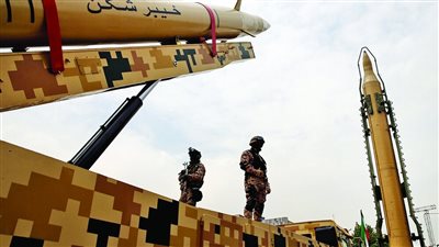 تليفزيون الاحتلال: مقاتلات إسرائيلية بدأت في اعتراض عدد من المسيرات التي أطلقتها إيران