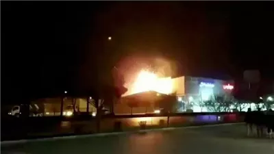 إصابة إسرائيلي حاول توثيق سقوط الصواريخ الإيرانية (فيديو)