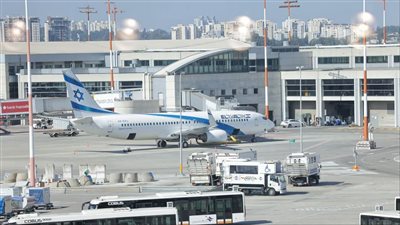 بعد إغلاقها لساعات، 4 دول تعيد فتح مجالاتها الجوية