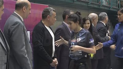 رئيس اتحاد الطائرة: لهذا السبب رفضت مصافحة لاعبة الزمالك.. والأهلي بريء 