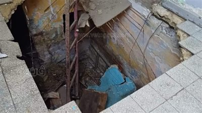 انهيار جزئي لعقار مكون من 5 طوابق في البساتين وإخلاء المبنى من السكان