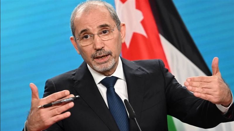 أيمن الصفدي، فيتو