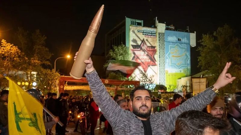 احتفالات بالهجوم