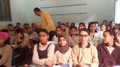  بعد انتهاء إجازة العيد.. انتظام الدراسة بجميع مدارس الجمهورية.. استكمال خريطة شرح المناهج.. وخبير تربوي يقدم 10 نصائح للعودة النشيطة للمذاكرة