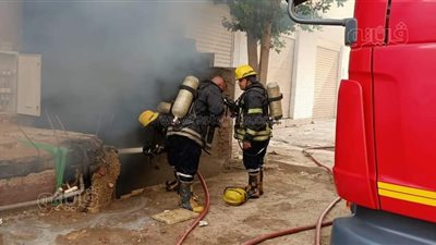 حريق يلتهم مخزن قطع غيار في العمرانية (صور)