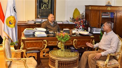 محافظ أسيوط يشدد على تشغيل مشروعات الصرف الصحي في أسرع وقت ممكن