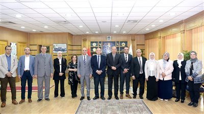 رئيس جامعة المنصورة يستقبل فريق ضمان جودة التعليم والاعتماد