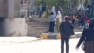 أسرة سائق أوبر المتهم في واقعة حبيبة الشماع تحضر أولى جلسات محاكمته (صور)