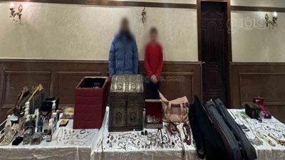 مباحث القاهرة تضبط 3 لصوص وربة منزل سرقوا مساكن ومتاجر وشركة 