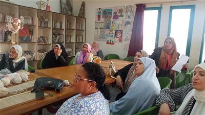 انطلاق دورة الحرف اليدوية بمركز التنمية الشبابية في العبور