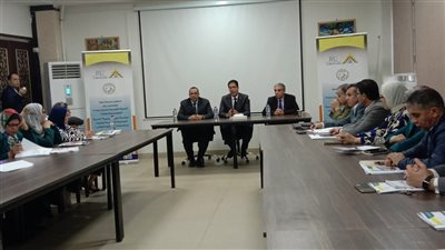 رئيس جامعة بنها يفتتح دورة 