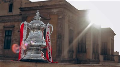 داخل قصر فيلم 