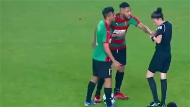  يوسف بلايلي لاعب