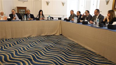 الغرفة التجارية بالإسكندرية تناقش مع 