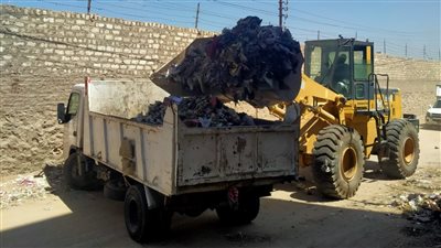 رفع 455 طن قمامة ومخلفات منازل في حملة بشوارع أسيوط