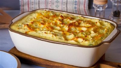 طريقة عمل البطاطس البيوريه بالخضار في الفرن