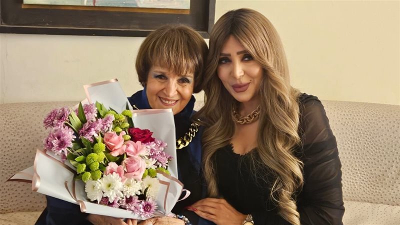 الفنانة سميرة أحمد