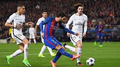 تعادل 1/1 وطرد في شوط أول مثير بين برشلونة وباريس سان جيرمان (فيديو)