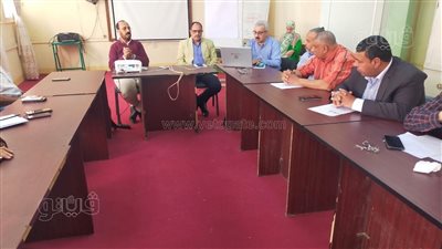 اجتماع تنسيقي بين هيئة تعليم الكبار ومشروع قرية متعلمة ببني سويف 