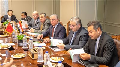 اقتصادية قناة السويس تستقبل وفدا تجاريا من الصين لبحث سبل التعاون
