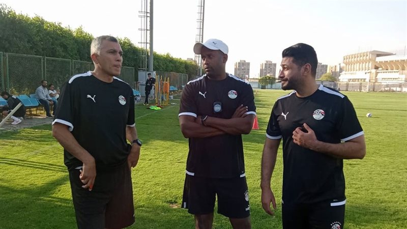 الجهاز الفني لمنتخب