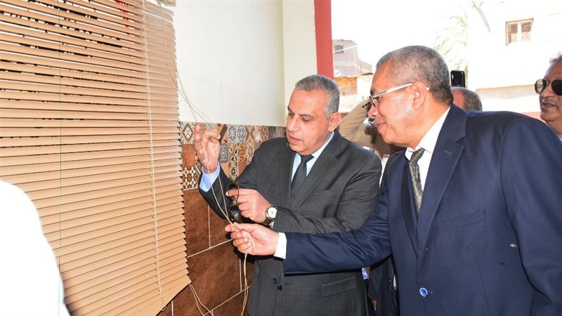 جانب من الافتتاح،فيتو