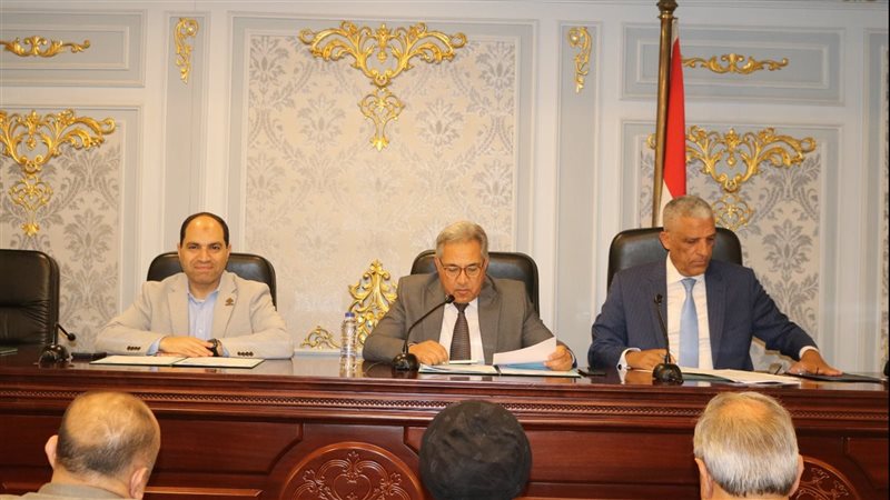لجنة الإدارة المحلية
