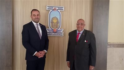 رئيس جامعة الأقصر يستقبل الوزير المفوض للشئون الثقافية والدبلوماسية بالسفارة الأمريكية